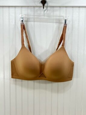 Honeylove CrossOver Bra 38D Sand Wireless Lift Bra w/ Wash Bag